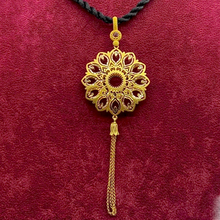 Tezhip Desenli Kolye